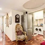 Spagna Stylish Apartment